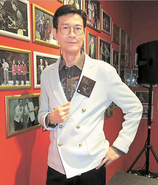 郑少秋澳门开唱不会乱爆肌肉:不然跟观众有距离