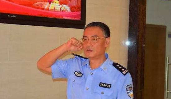 湛江坡头公安局:开展廉政警示教育活动 警钟长