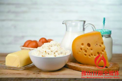 干性皮肤可多吃脂肪含量丰富的食品。(资料图片)