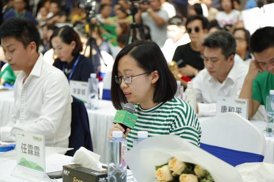 导演任霖霖点评
