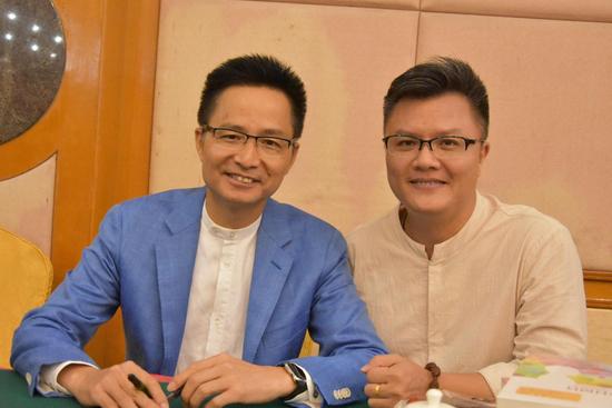  团长与古峰老师合影