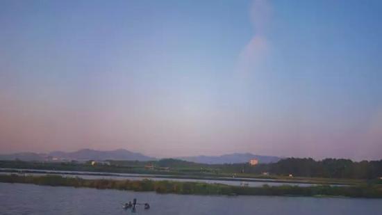 快要到达牛田洋的小路上,沿途都是风景