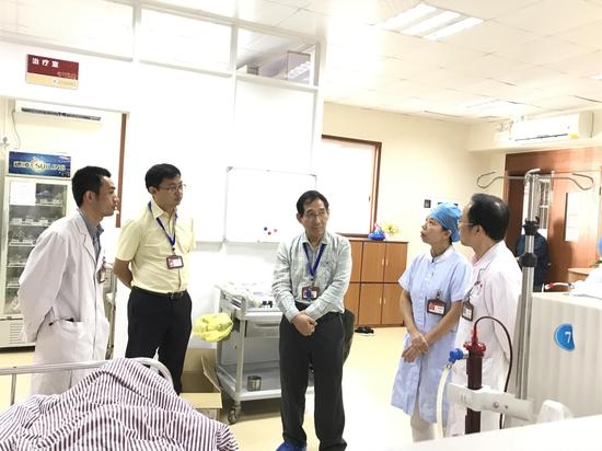 广州中医药大学顺德医院血液净化中心近日迎来