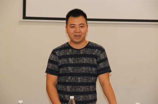 中山市湖南商会LED专业委员会到瑞麒照明走访