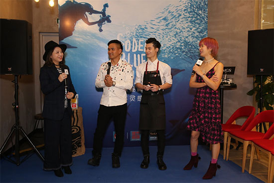 左起:MGS曼古银设计师Vivian、旅行摄影师/博主菜尾蝗、太平洋咖啡师、《城市画报》副总经理/时尚专栏作家张君会