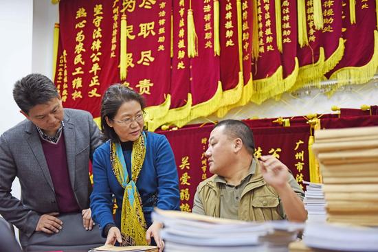 广州法律援助党总支书记黄倩:为困难群众撑起