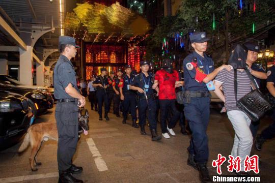 深圳警方收网行动。警方供图