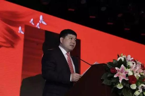 高尔夫酒销售公司邹帮清总经理晚宴致辞