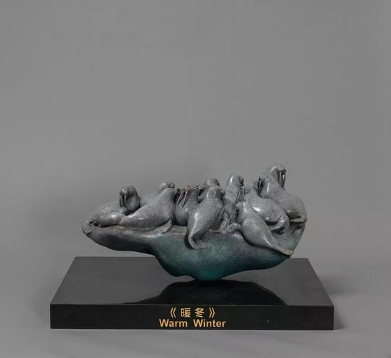李蓝迪 加拿大 暖冬 雕塑 35cm×55cm