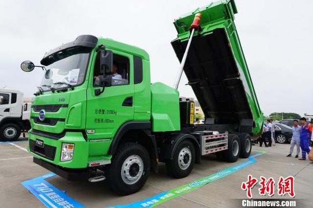 比亚迪T10ZT纯电动泥头车 钟欣 摄