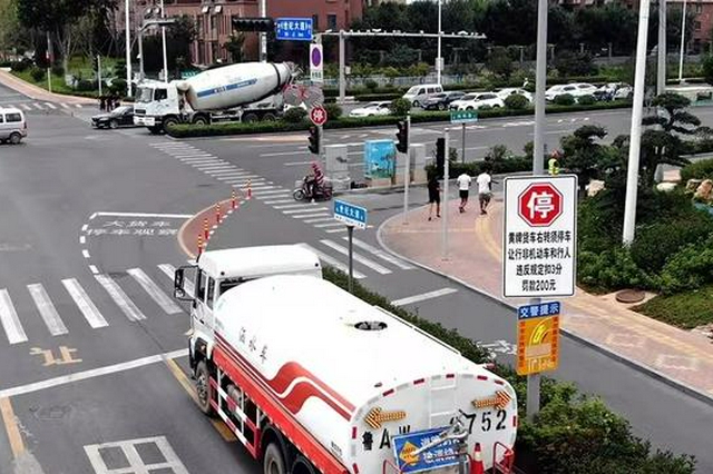 广州严查货车超载超高行为 不定期开展全市统一行动