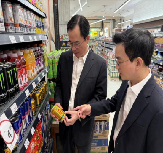 陈杰辉一行深入调研尼泊尔饮料市场