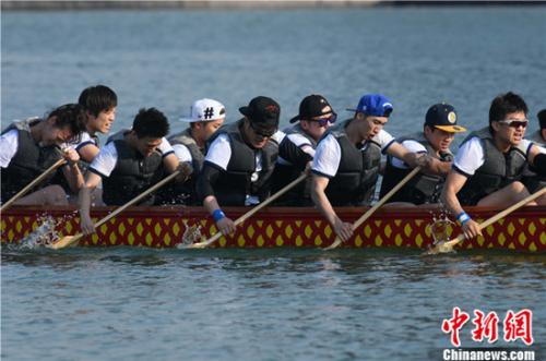 《奔跑吧》兄弟团集训放飞自我 郑恺苏炳添速