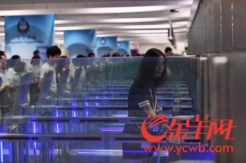 颜值高港味浓 香港回程车人气旺