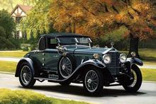 多辆奢侈级古董车走秀