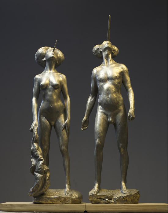何锦华 He Jinhua《伉俪 Couple》白铜 White copper 69x40x18cm 2018