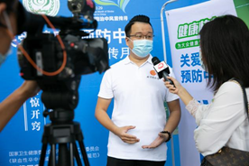 传递爱心公益巡诊进社区 北京同仁堂“健康快车”抵达<a href=