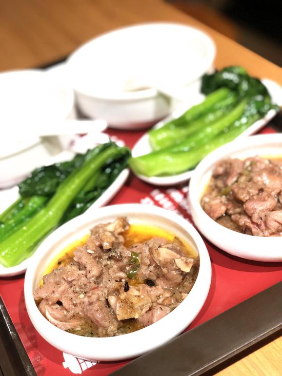 原盅炖饭满足上班族的用餐需求