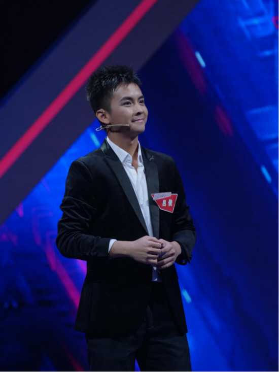 深圳大学的天才少年吕俊