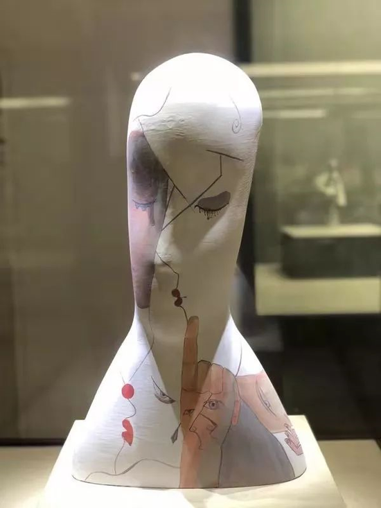 《面孔》林苗