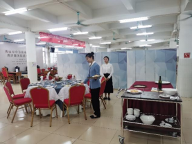 学生表演示范