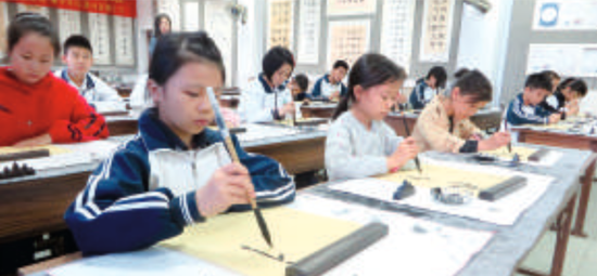 2018年容桂书法、水乡画少儿公益培训精英班开班。