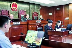 广东高院通过视频庭审平台对接监狱开庭审理。通讯员供图（徐志毅 摄）