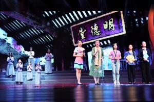 原创情景剧讲述海外老华侨思念祖国的故事。 信息时报记者 陈引 摄