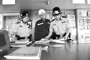 黄埔边检推行口岸电子化 船舶出入境申报只需