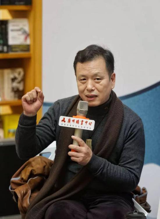 (中国作协副主席、著名文学评论家李敬泽)