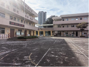 新华小学旧广场