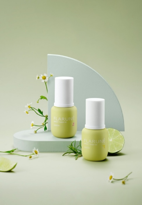ALBION澳尔滨FLARUNE系列晶沁焕透净白精华 380元/40ml