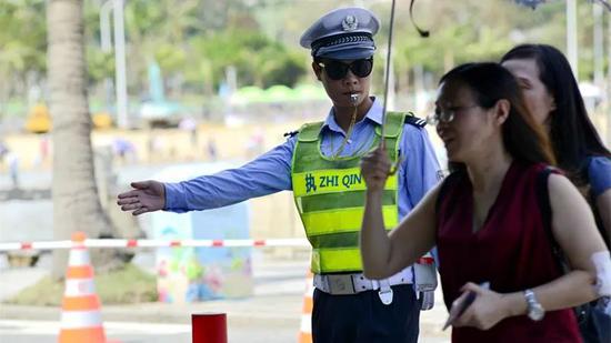 2横琴返回市区不能走加林山隧道