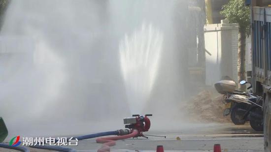 潮州市区出现燃气泄露 消防部门及时处置排除险情