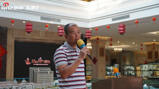 湛江市美术家协会主席陈波主持开幕式
