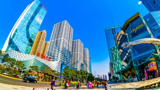 南海中心城区商业范围浓郁。图/容铸华