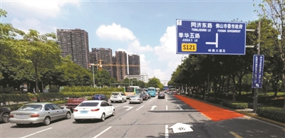 岭南大道季华路口增设约100米长的24小时公交车专用道。