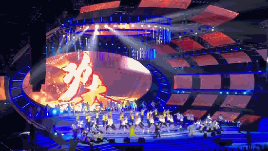 陈国坤献艺佛山功夫表演