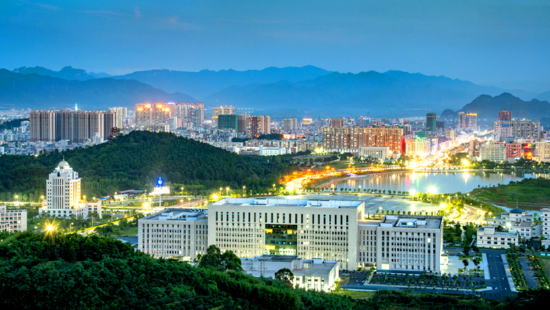 图为英德市城区概貌