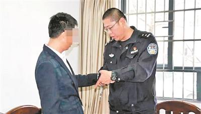 罗某在考场被抓