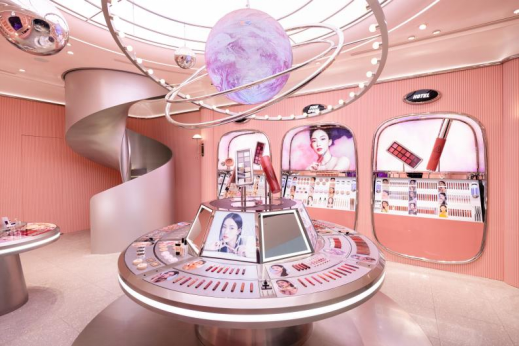 ▲3CE Pink Space Hotel粉境太空酒店-行星订妆室区域