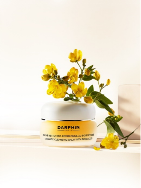 (DARPHIN 朵梵玫瑰木精油卸妆膏 RMB 390RMB/40ml)