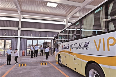 南海汽车客运站新站临时站场昨日正式启用。广州日报全媒体记者陈枫摄