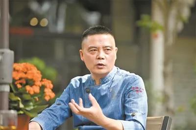 中国烹饪大师林潮带