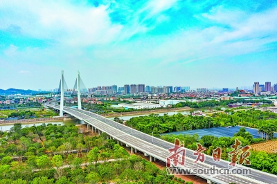 6月30日下午,海华大桥正式通车。陈村宣办供图