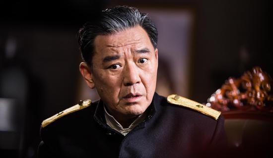 李立群 饰 方世宝