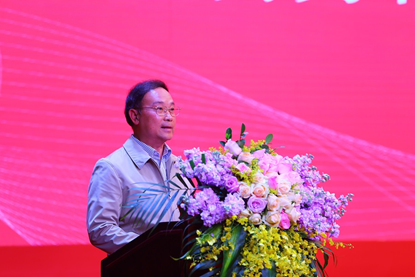 (广东省农业科学院何秀古副院长)