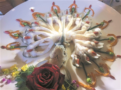 陈村花卉美食文化节上的“花宴”