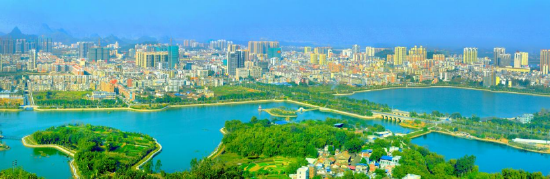 图为英德市城区一角