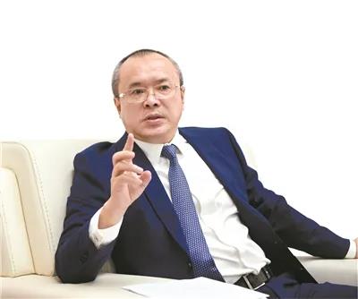 广东广佛轨道交通有限公司总经理钟铨